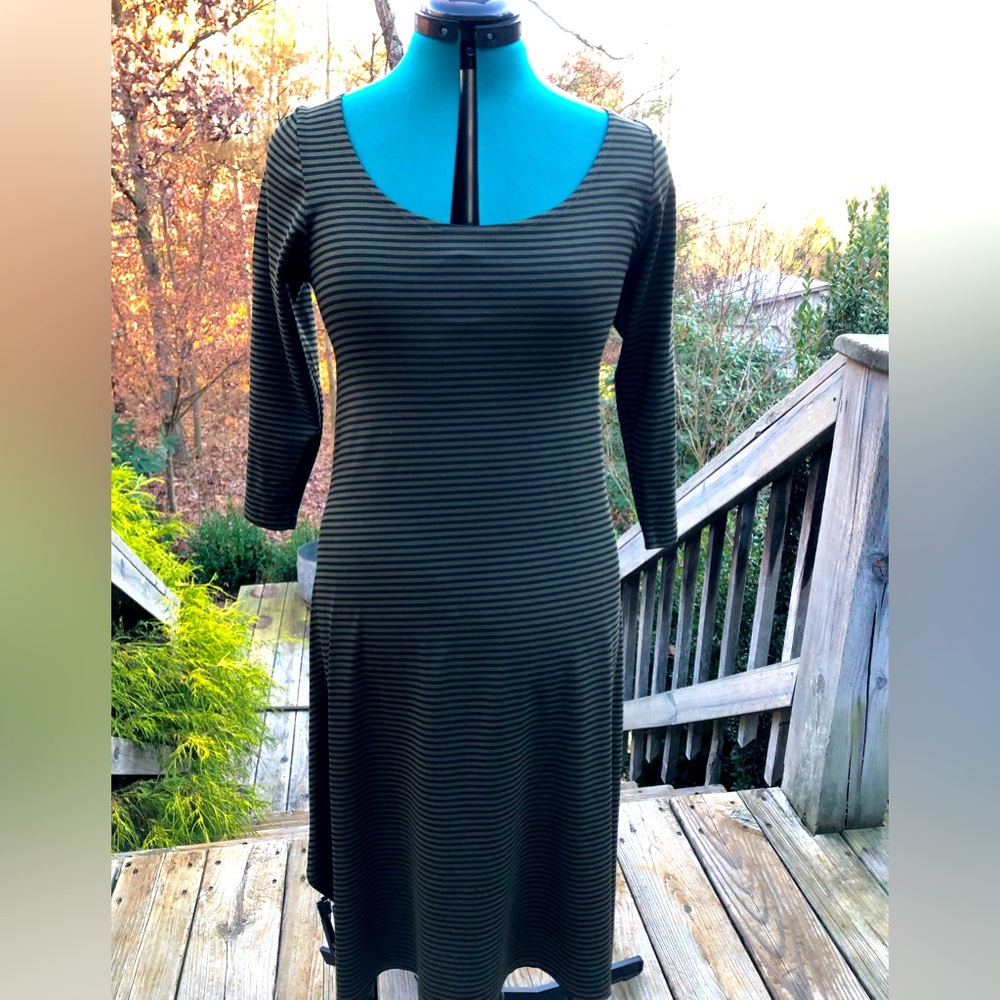 ❣️Sale❣️🛍️ NWOT FAT-HAT CO. USA Designer. Midi Dress. Made in USA. Size S